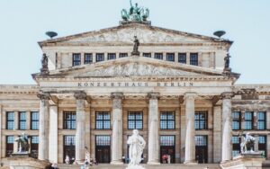 Read more about the article İstanbul – Berlin Uçak Bileti 3.700 TL