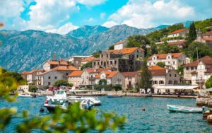Read more about the article İzmir – Karadağ Uçak Bileti 6.000 TL | Aralık – Ocak